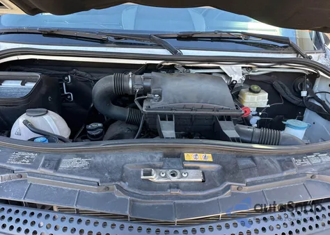 2017 Mercedes-Benz Sprinter 2500 Standard Roof V6 из США, поврежденный, VIN WDZPE7CD0HP549157